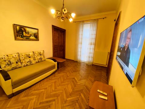 квартира за адресою Львів, Омеляна Поповича вул., 17