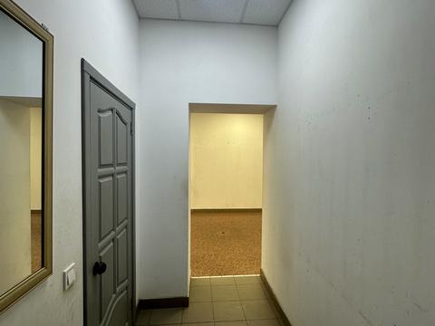 комерційна за адресою Київська вул., 68