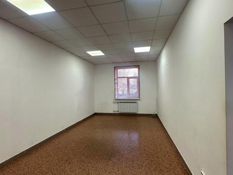 комерційна за адресою Київська вул., 68