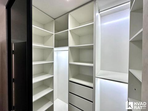 квартира по адресу Юліана Пелеша ул., 3