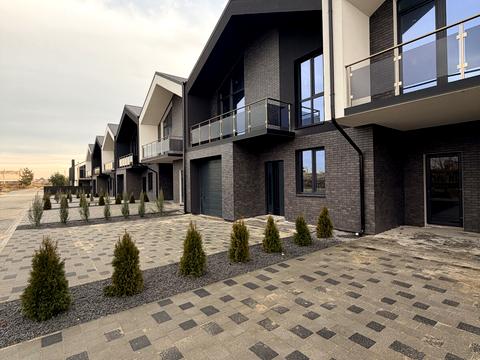 дом по адресу Коротка