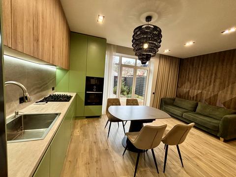 будинок за адресою Івана Карпенка-Карого вул. (Некрасова), 8-Ж