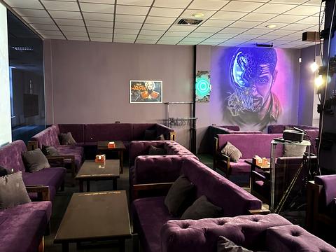 комерційна за адресою Нескорених вул., 14