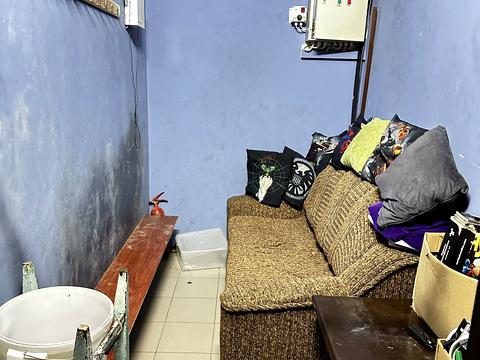 комерційна за адресою Нескорених вул., 14