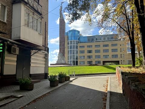 квартира за адресою Дмитра Яворницького просп. (Карла Маркса), 2