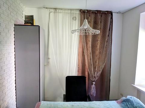 комерційна за адресою Кам'янецька вул., 118