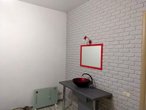 комерційна за адресою Кам'янецька вул., 118