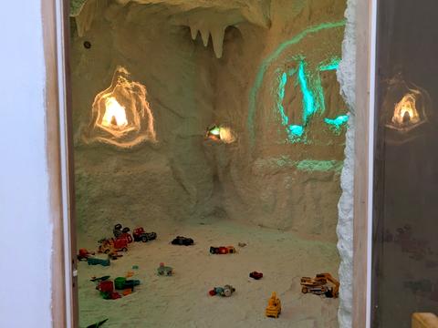 комерційна за адресою Кам'янецька вул., 118