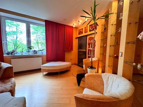 квартира за адресою Олександра Олеся вул., 20