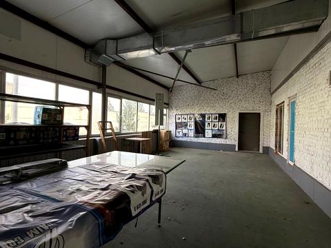 комерційна за адресою Романа Шухевича вул. (Курчатова), 8