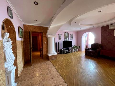 квартира за адресою Південний бульв., 35