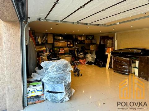 комерційна за адресою Закарпатська вул., 44