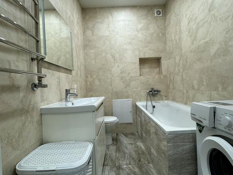 квартира за адресою Братська вул., 12