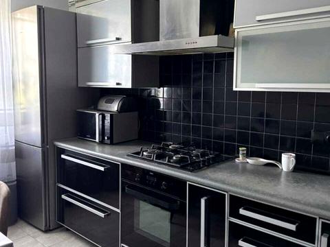 квартира за адресою Панаса Мирного вул., 21