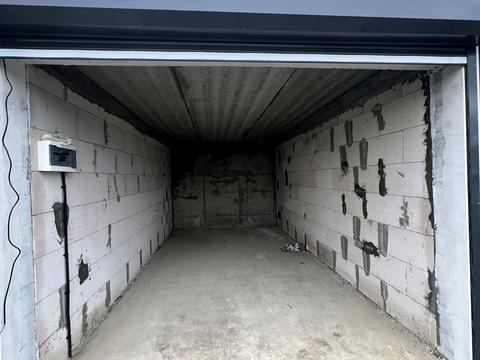 паркомісце за адресою Миколи Сингаївського вул. (Ново-Оскольська), 14В/50