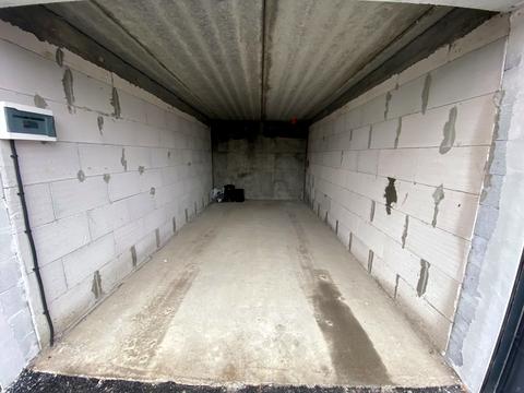 паркомісце за адресою Миколи Сингаївського вул. (Ново-Оскольська), 14