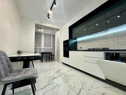 квартира за адресою Кирила Студинського вул., 10