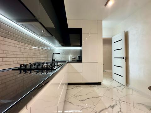 квартира за адресою Кирила Студинського вул., 10