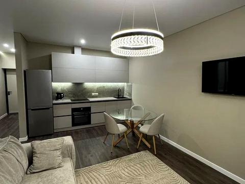 квартира за адресою Набережна Перемоги вул., (Будинок 1)