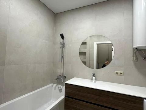 квартира за адресою Набережна Перемоги вул., (Будинок 1)