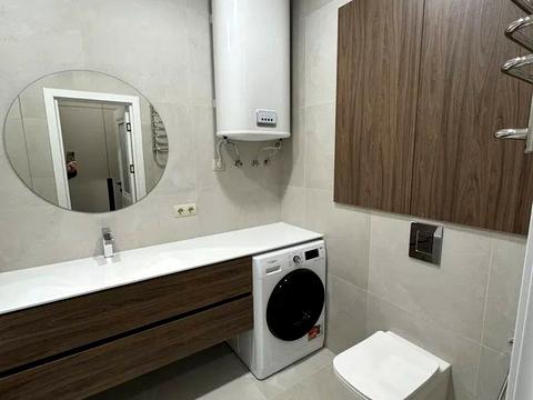 квартира за адресою Набережна Перемоги вул., (Будинок 1)