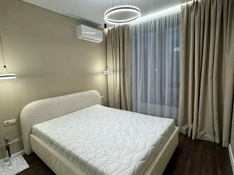 квартира за адресою Набережна Перемоги вул., (Будинок 1)