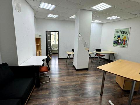 комерційна за адресою Бернардацці вул. (Красних Зір), 2а к2