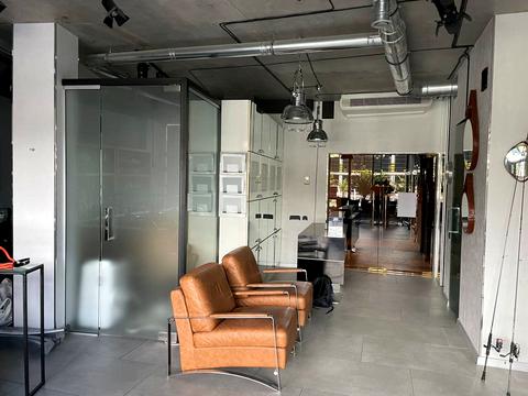 комерційна за адресою Бернардацці вул. (Красних Зір), 2а к2