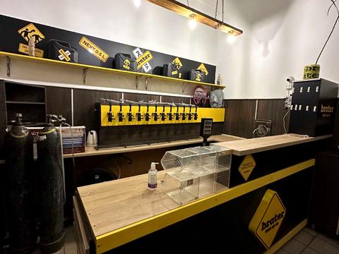 коммерческая по адресу Киевская ул., 20