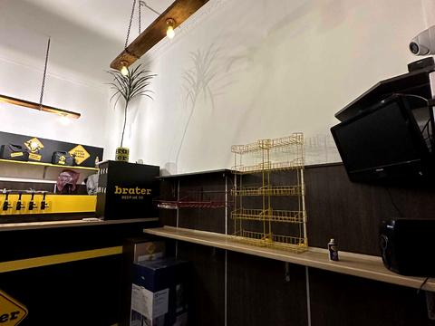 коммерческая по адресу Киевская ул., 20