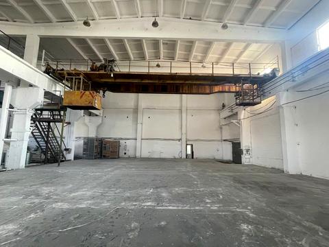 комерційна за адресою Локомотивна вул., 38