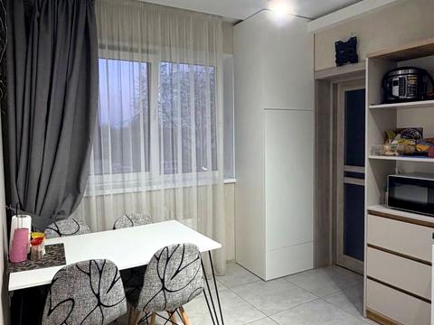 квартира за адресою Олексія Вадатурського вул. (Маршала Малиновського), 18