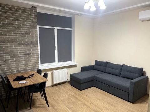 квартира за адресою Краснова вул., 1-В