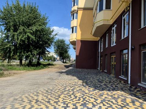 комерційна за адресою Тарасівська вул., 1