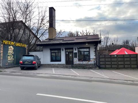 комерційна за адресою Мойсеївська вул., 19