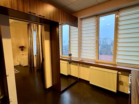 квартира за адресою Дмитра Яворницького просп. (Карла Маркса), 5