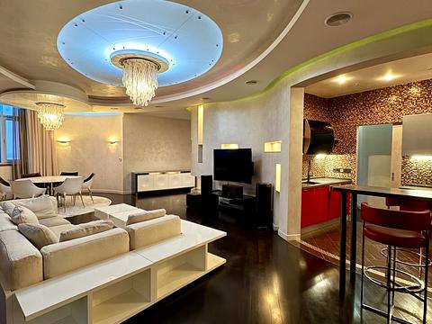 квартира за адресою Дмитра Яворницького просп. (Карла Маркса), 5