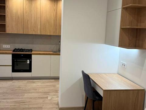 квартира за адресою Торф'яна вул., 21