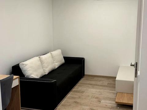 квартира за адресою Торф'яна вул., 21