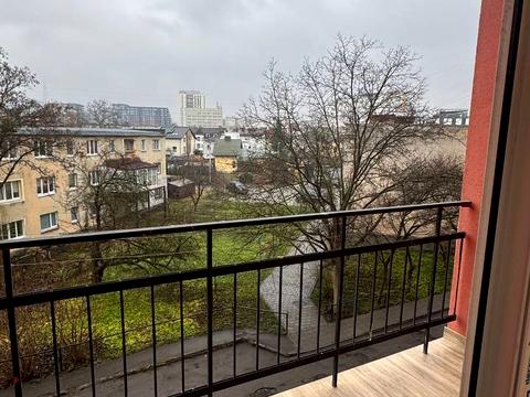 квартира за адресою Торф'яна вул., 21