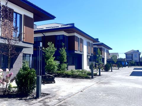 дом по адресу с. Петропавловская борщаговка, Полтавская ул.