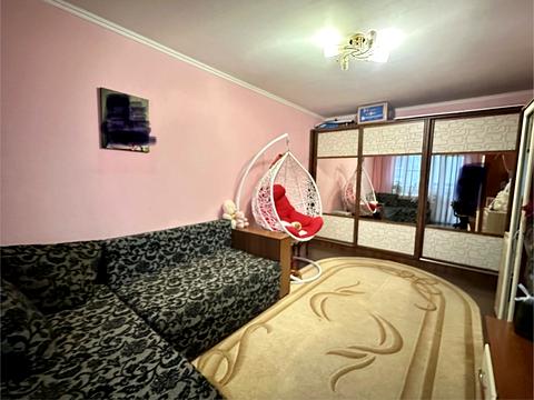 квартира за адресою Зенітного Полку вул., 83