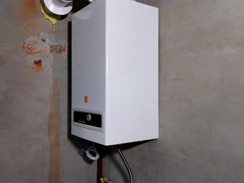 квартира за адресою смт. Слобожанське, Сімейна вул., 3