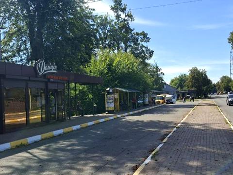 комерційна за адресою Левка Лук'яненка вул., 9