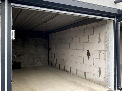 паркомісце за адресою Миколи Сингаївського вул. (Ново-Оскольська), 14в/1