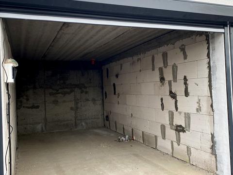 паркомісце за адресою Миколи Сингаївського вул. (Ново-Оскольська), 14в/1