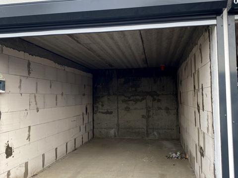 паркомісце за адресою Миколи Сингаївського вул. (Ново-Оскольська), 14в/1