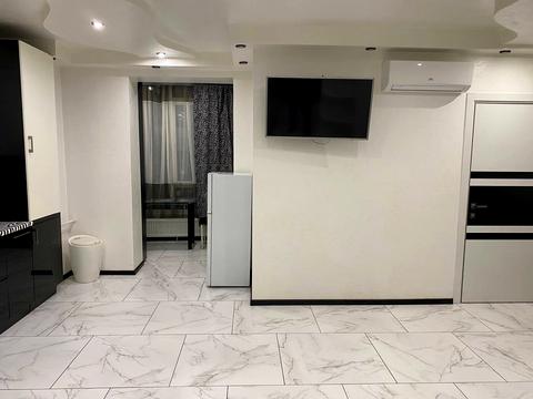 квартира за адресою Левка Лук'яненка вул. (Василя Жуковського), 16, 18, 20, 24