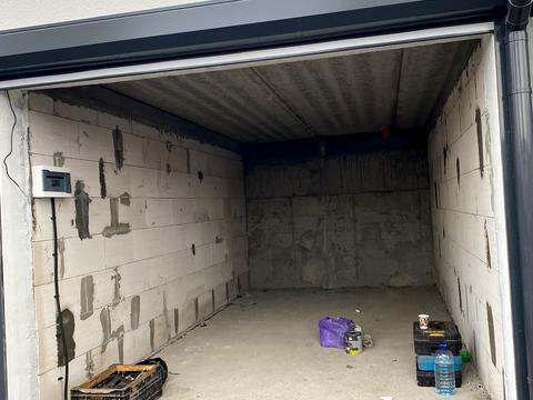 паркомісце за адресою Миколи Сингаївського вул. (Ново-Оскольська), 14в/1