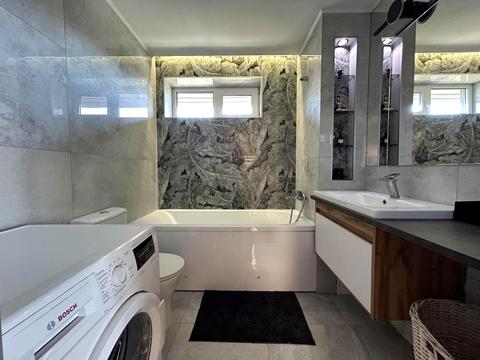 дом по адресу  ул.